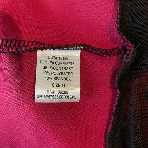 Trixxi Burgundy Velvet Floral Dress Size 11 Short Sleeve Mesh Event Party Dress - Picture 7 of 14